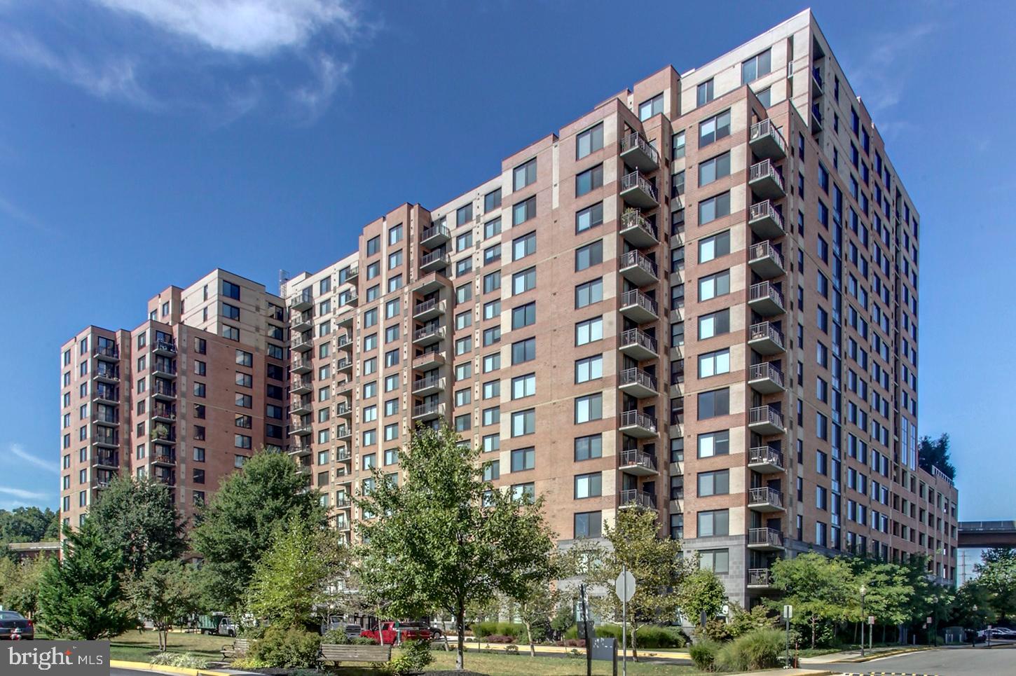 2451 MIDTOWN AVENUE 921