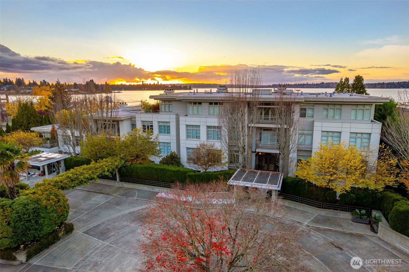 5505 Lake Washington Boulevard NE Unit: 1-D