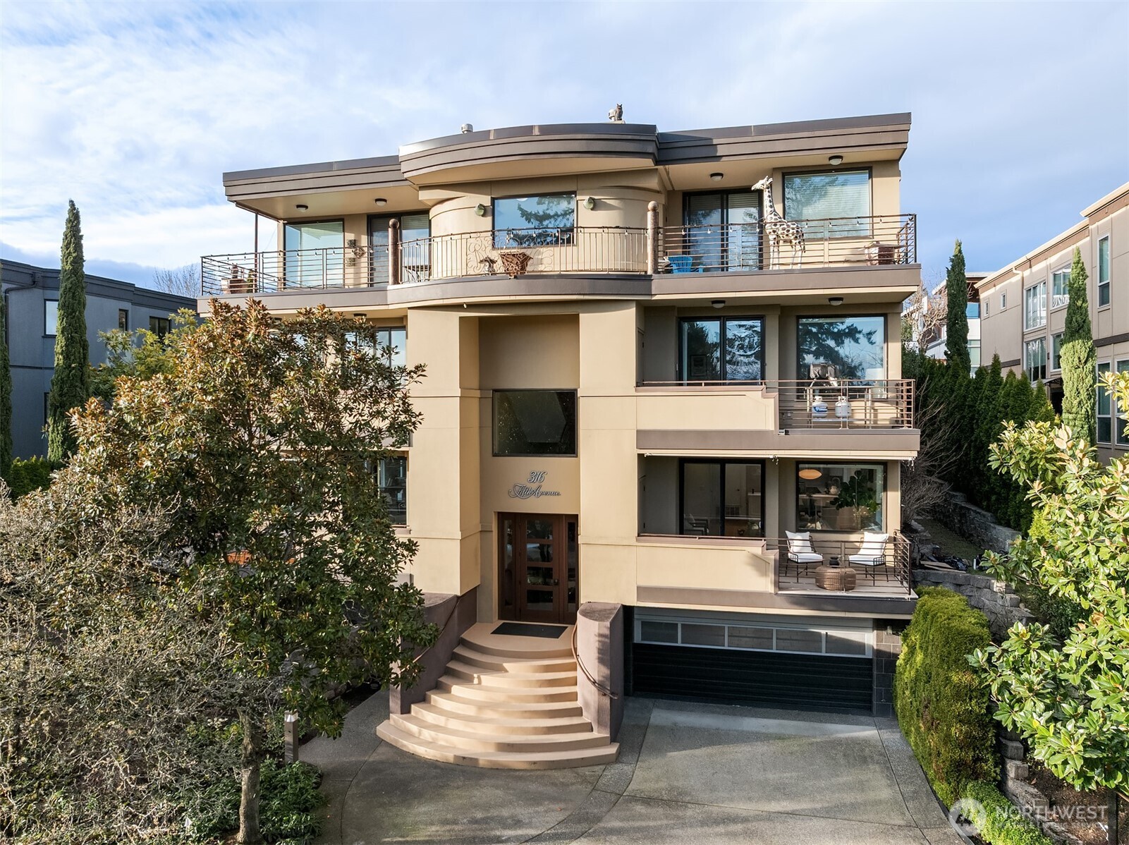 316 5th Avenue Unit: 102