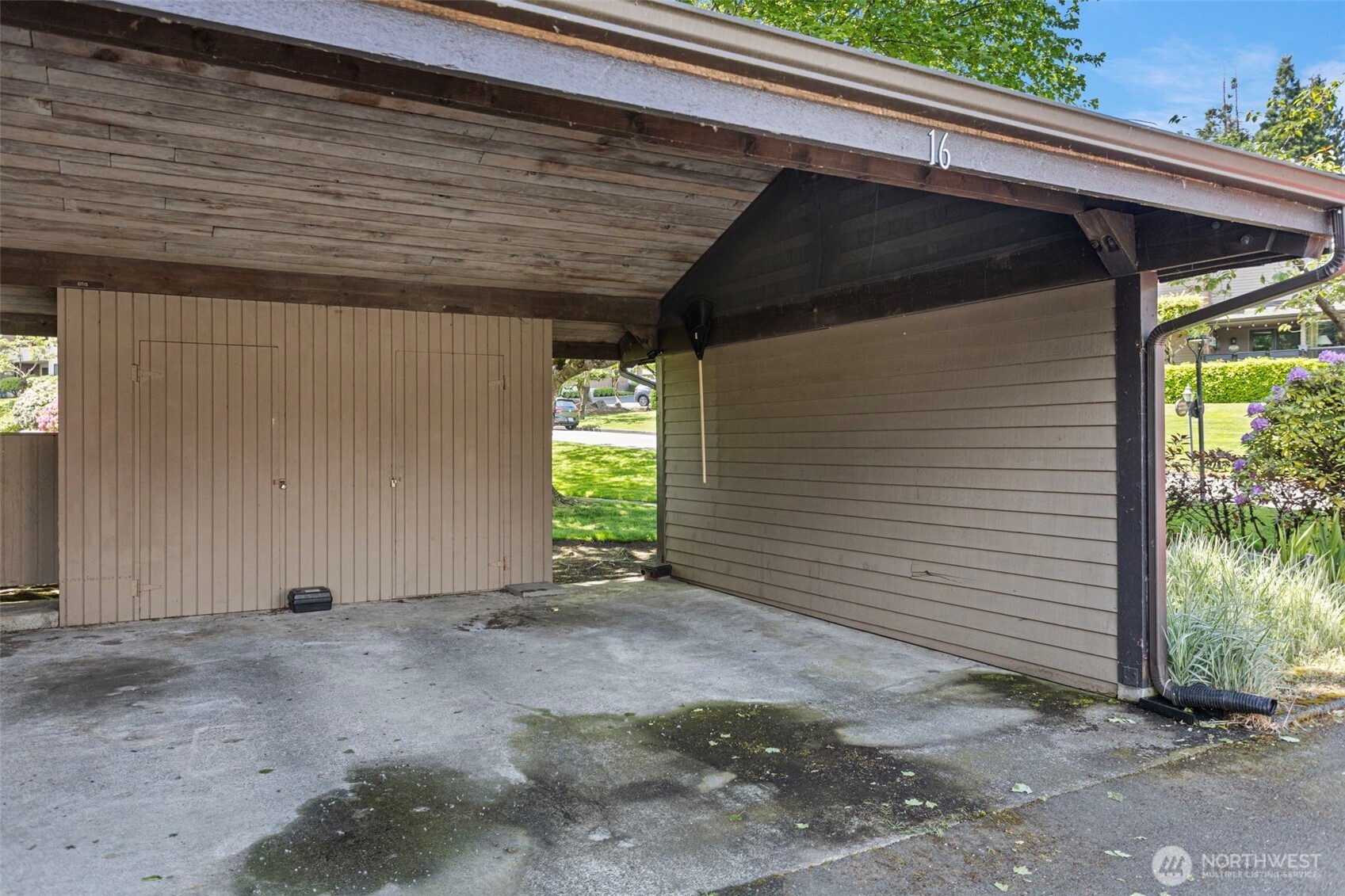 10800 Glen Acres Drive S Unit: T16