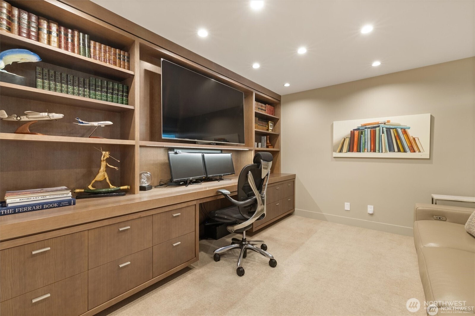 827 Lake Street S Unit: 207