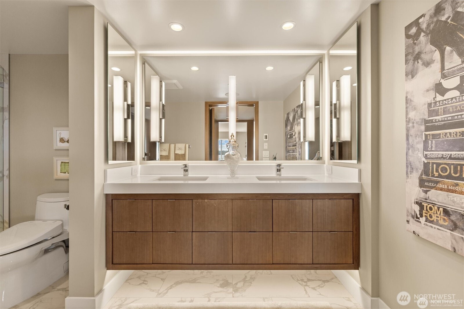 827 Lake Street S Unit: 207