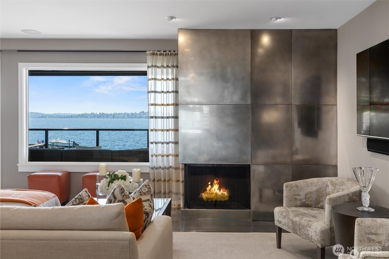 827 Lake Street S Unit: 207