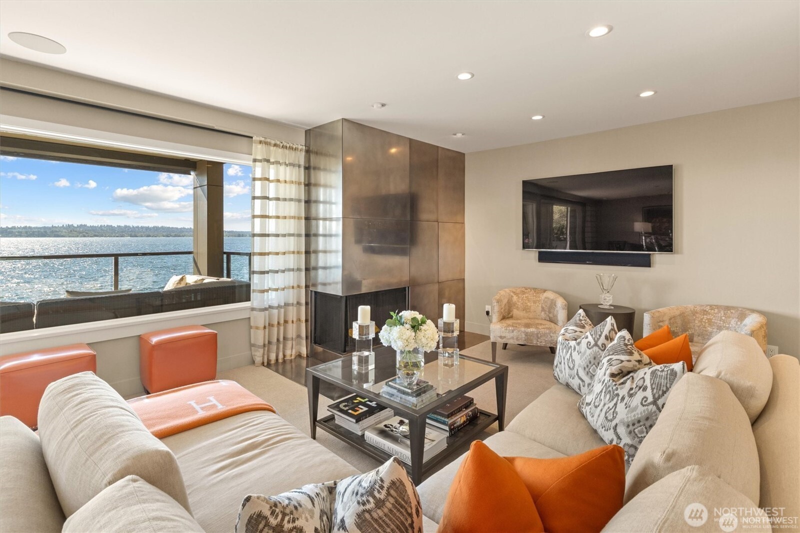 827 Lake Street S Unit: 207