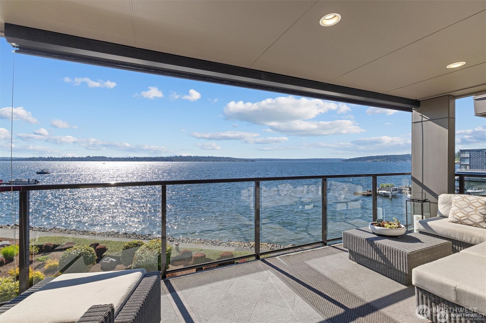 827 Lake Street S Unit: 207
