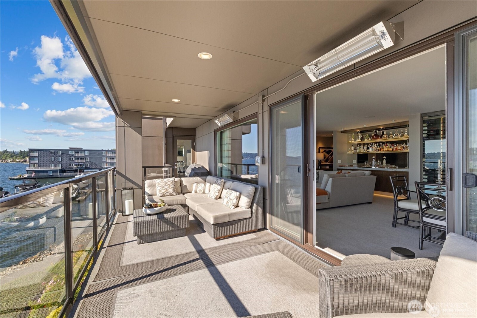 827 Lake Street S Unit: 207
