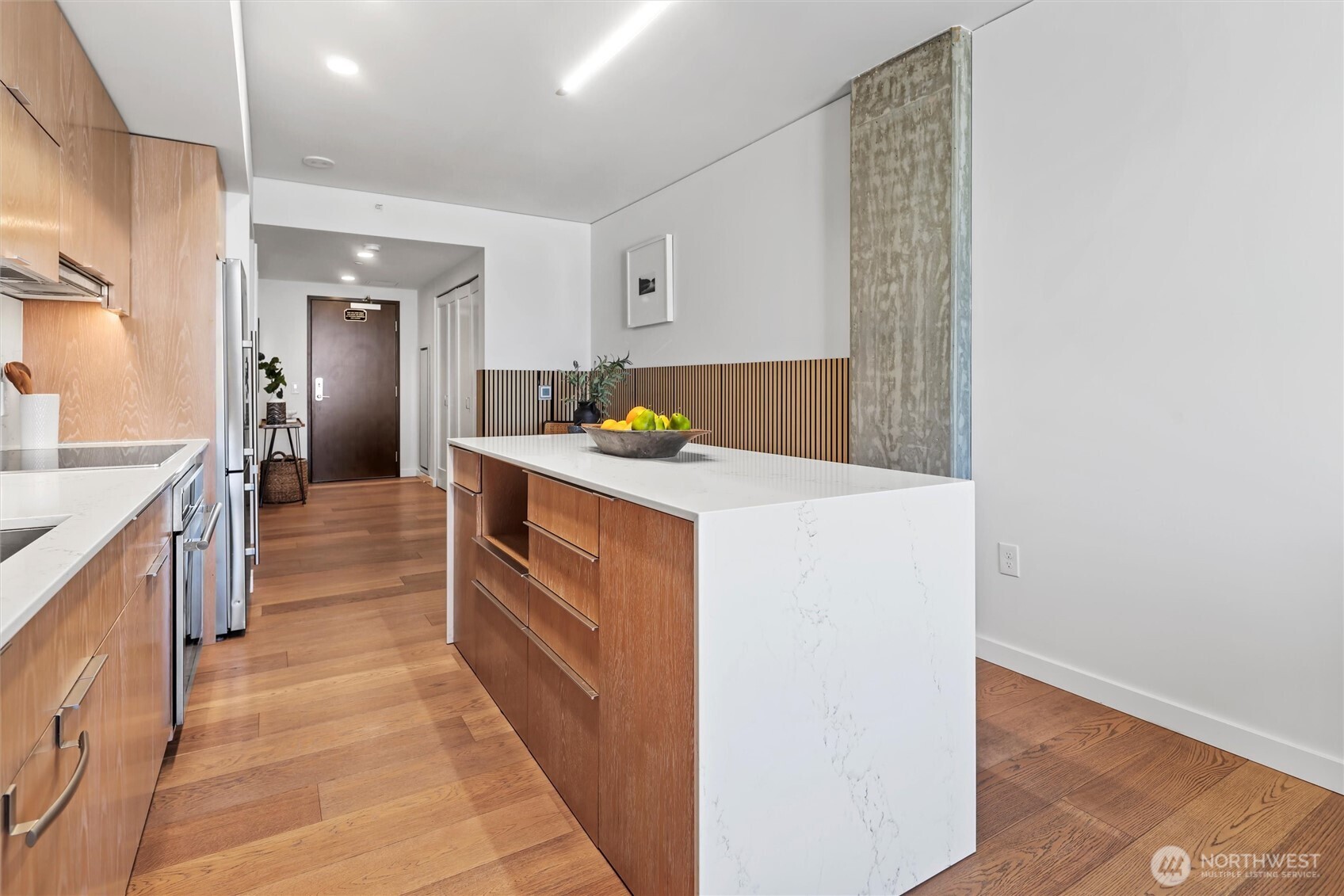 405 S Main Street Unit: 811