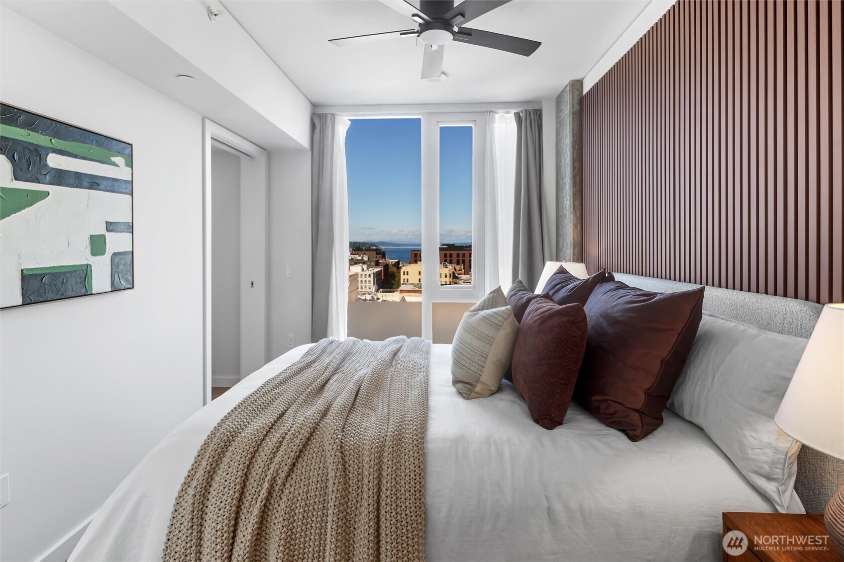 405 S Main Street Unit: 811