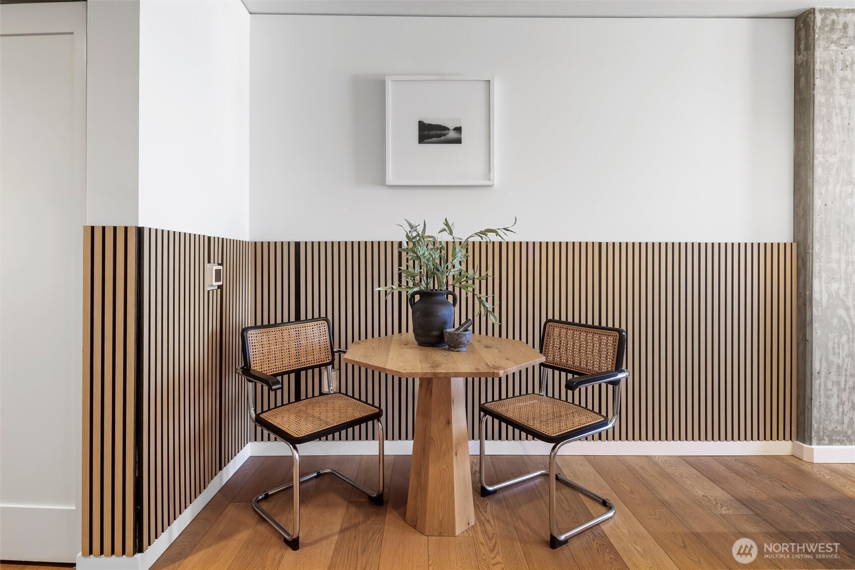 405 S Main Street Unit: 811