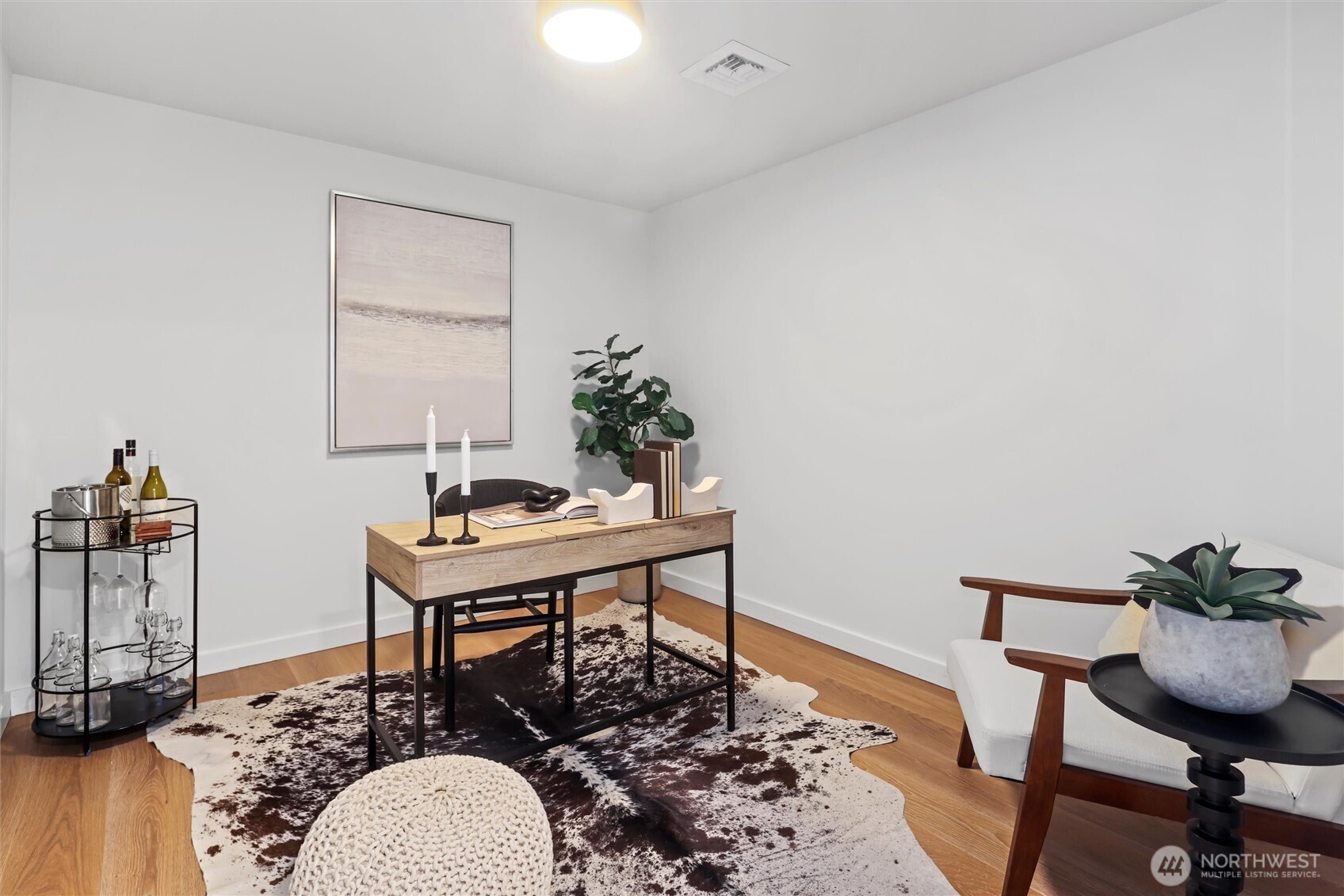 405 S Main Street Unit: 811