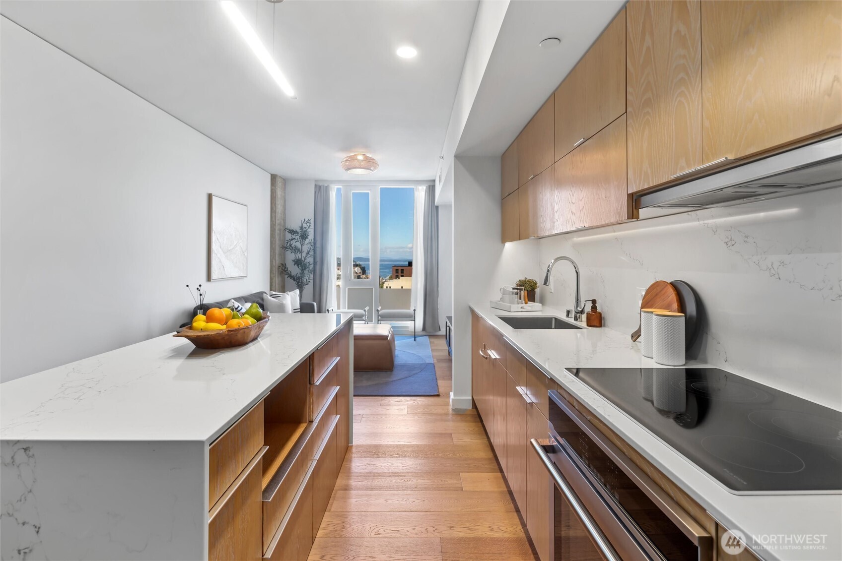 405 S Main Street Unit: 811