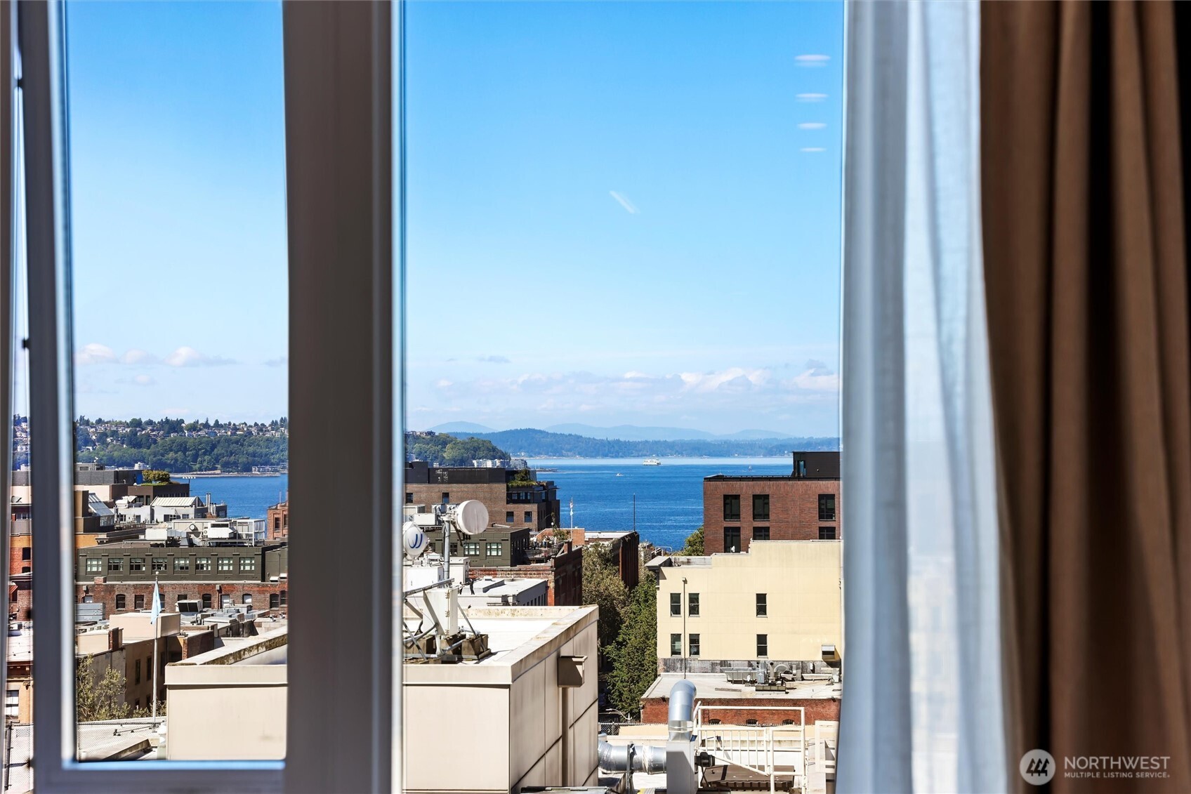 405 S Main Street Unit: 811