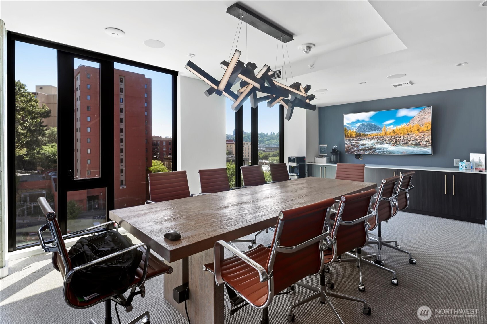 405 S Main Street Unit: 811