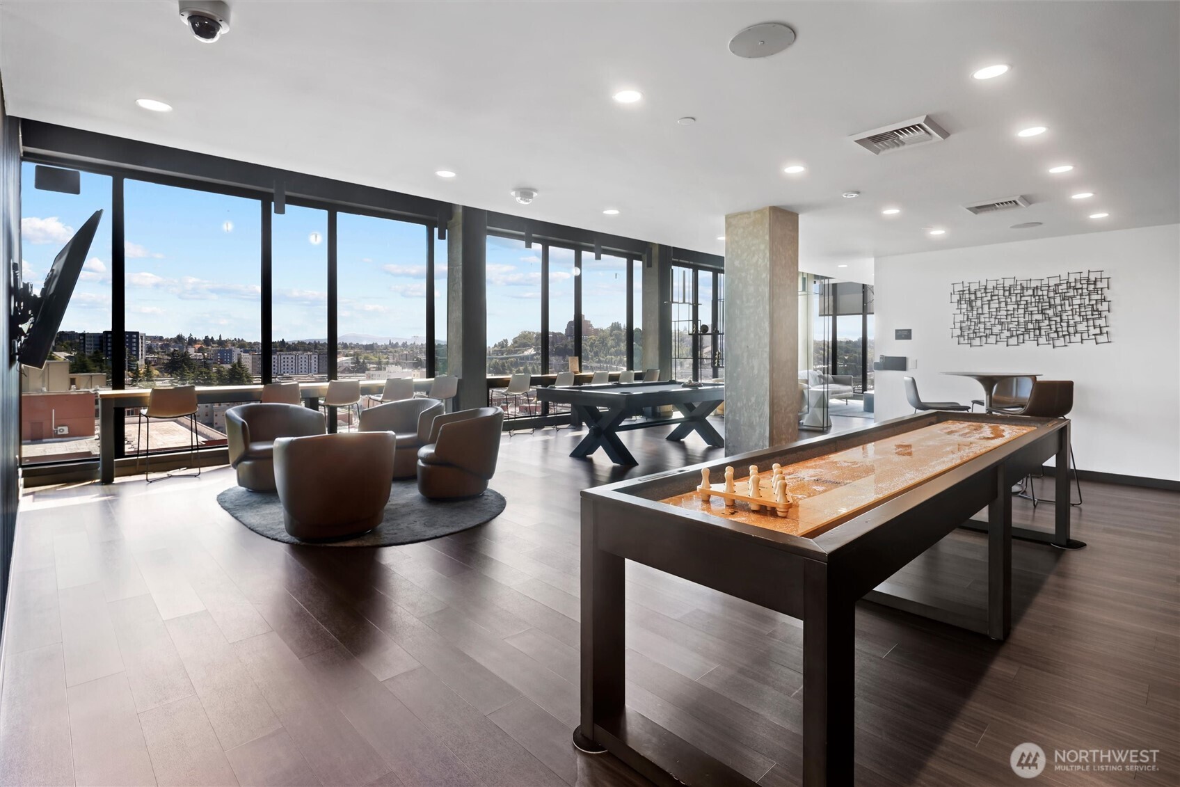 405 S Main Street Unit: 811