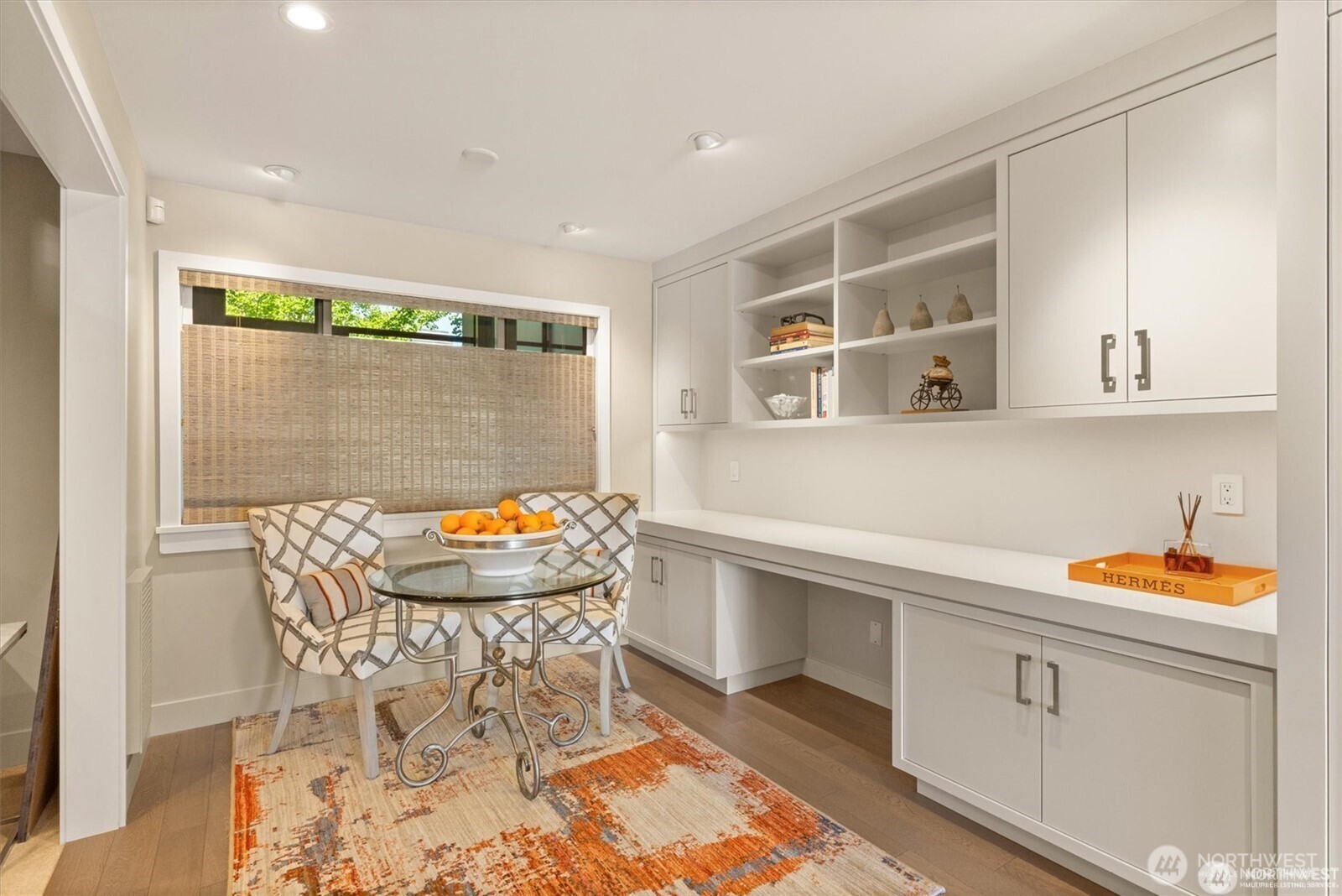 827 Lake Street S Unit: 207