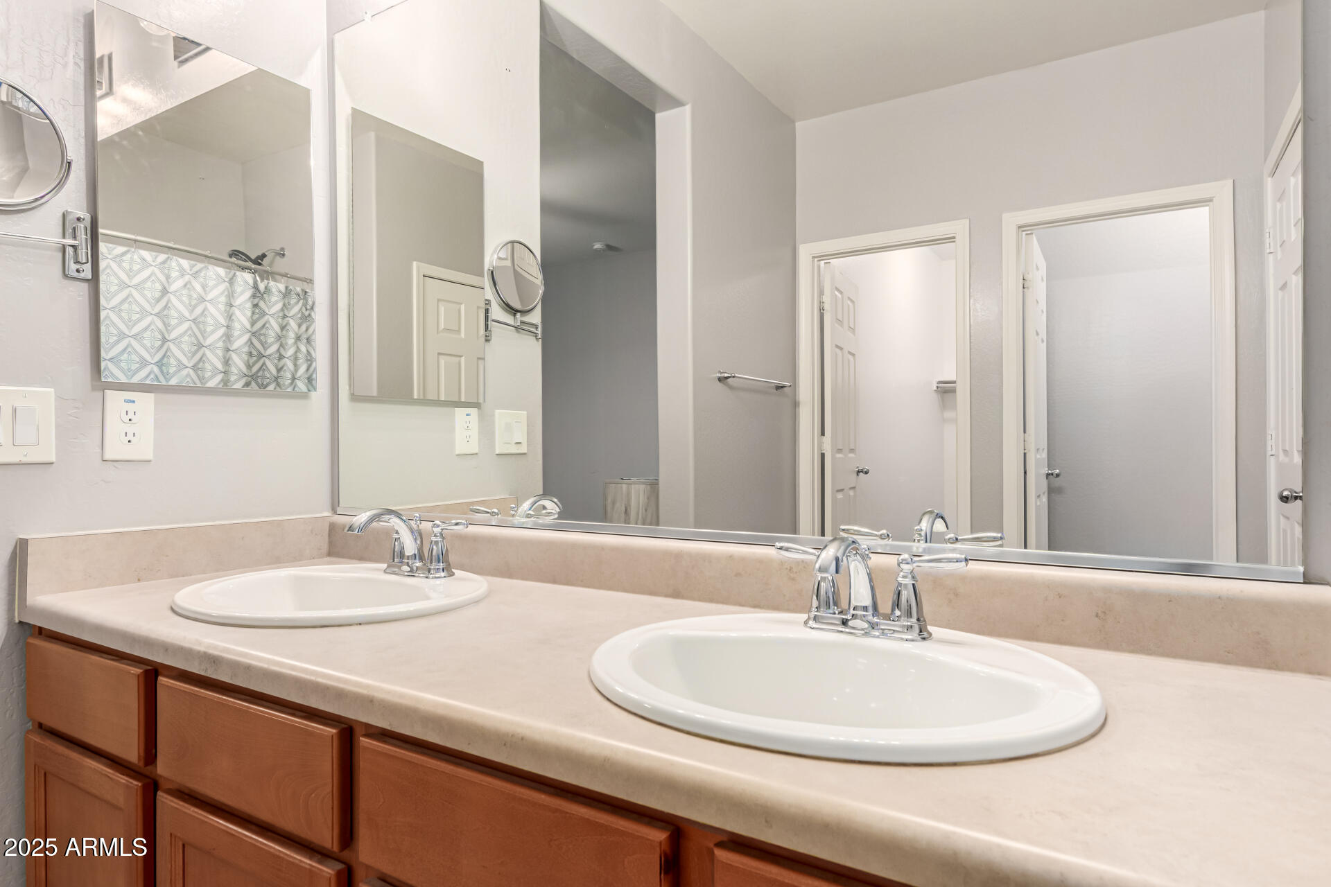18008 W TINA Lane