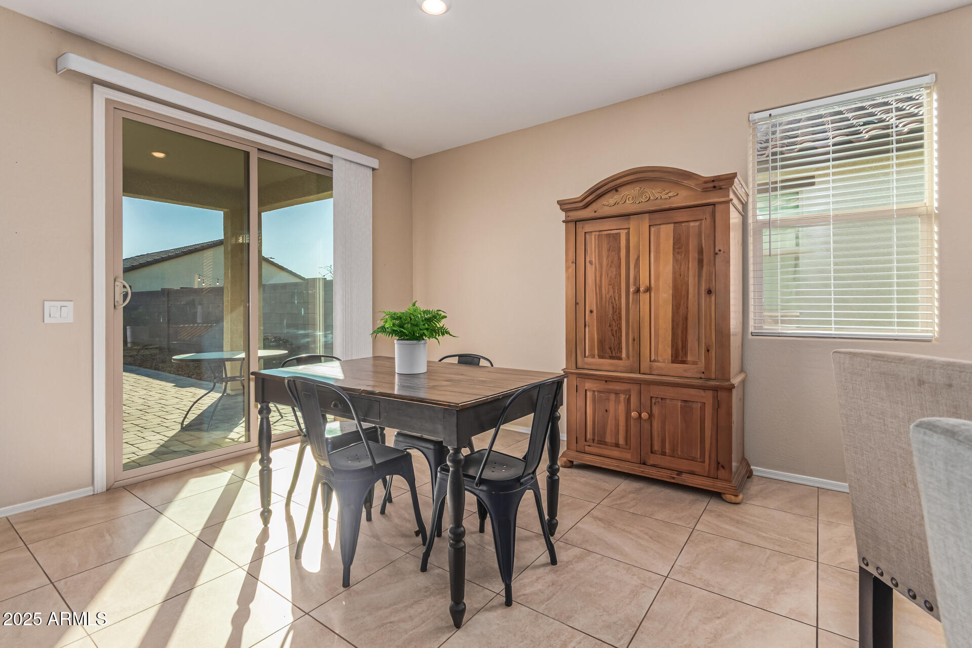 17437 W MOLLY Lane
