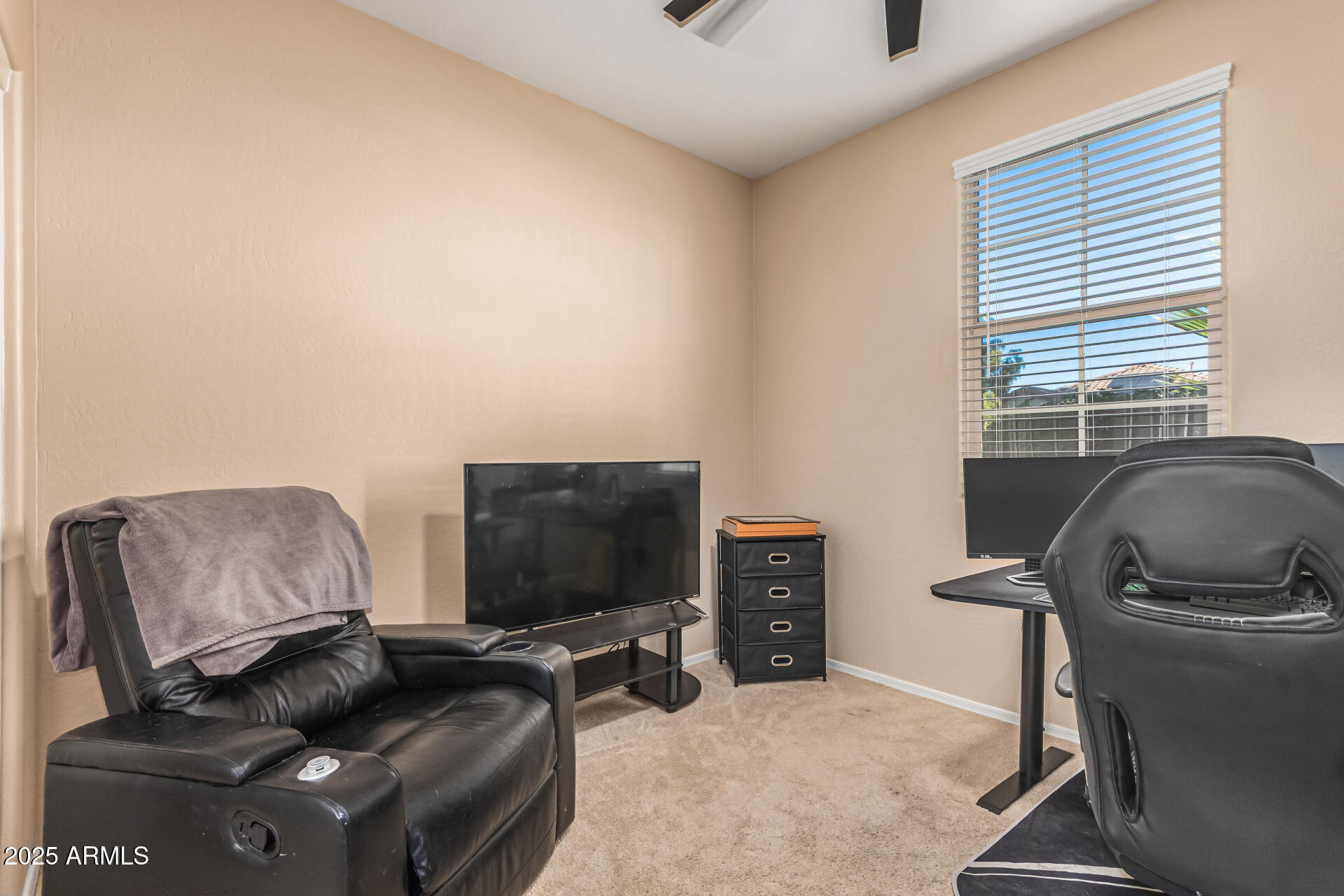 17437 W MOLLY Lane