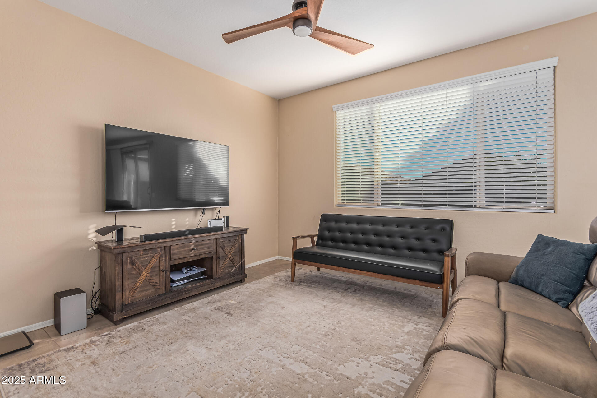17437 W MOLLY Lane