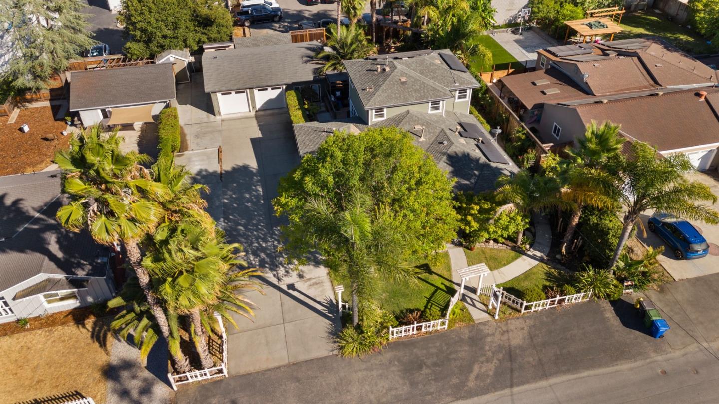 1426 Walnut DR