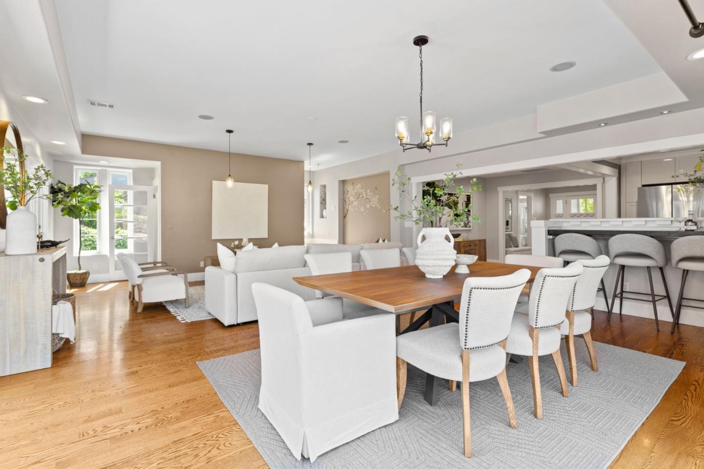 1426 Walnut DR