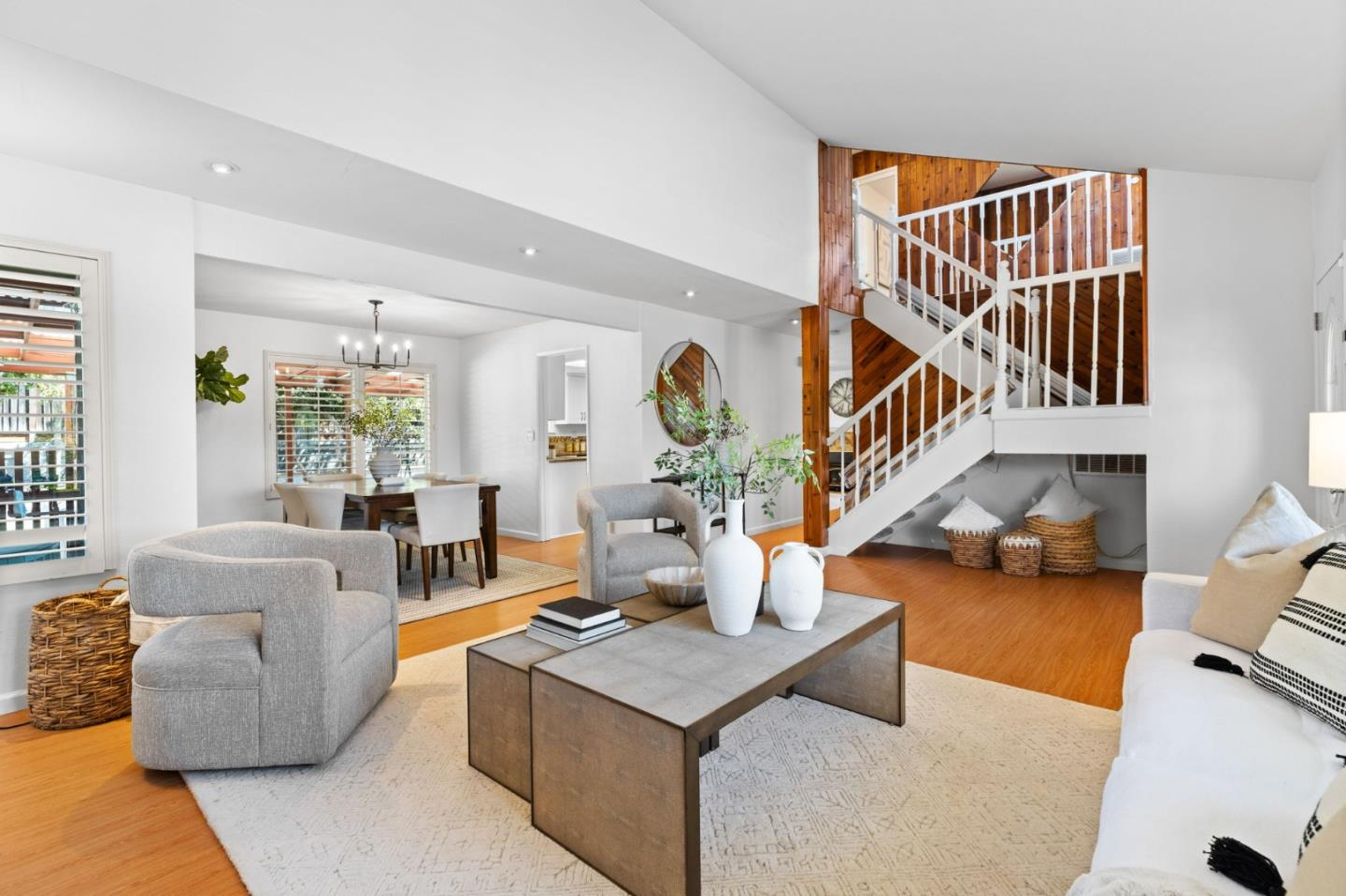 1386 Prada CT