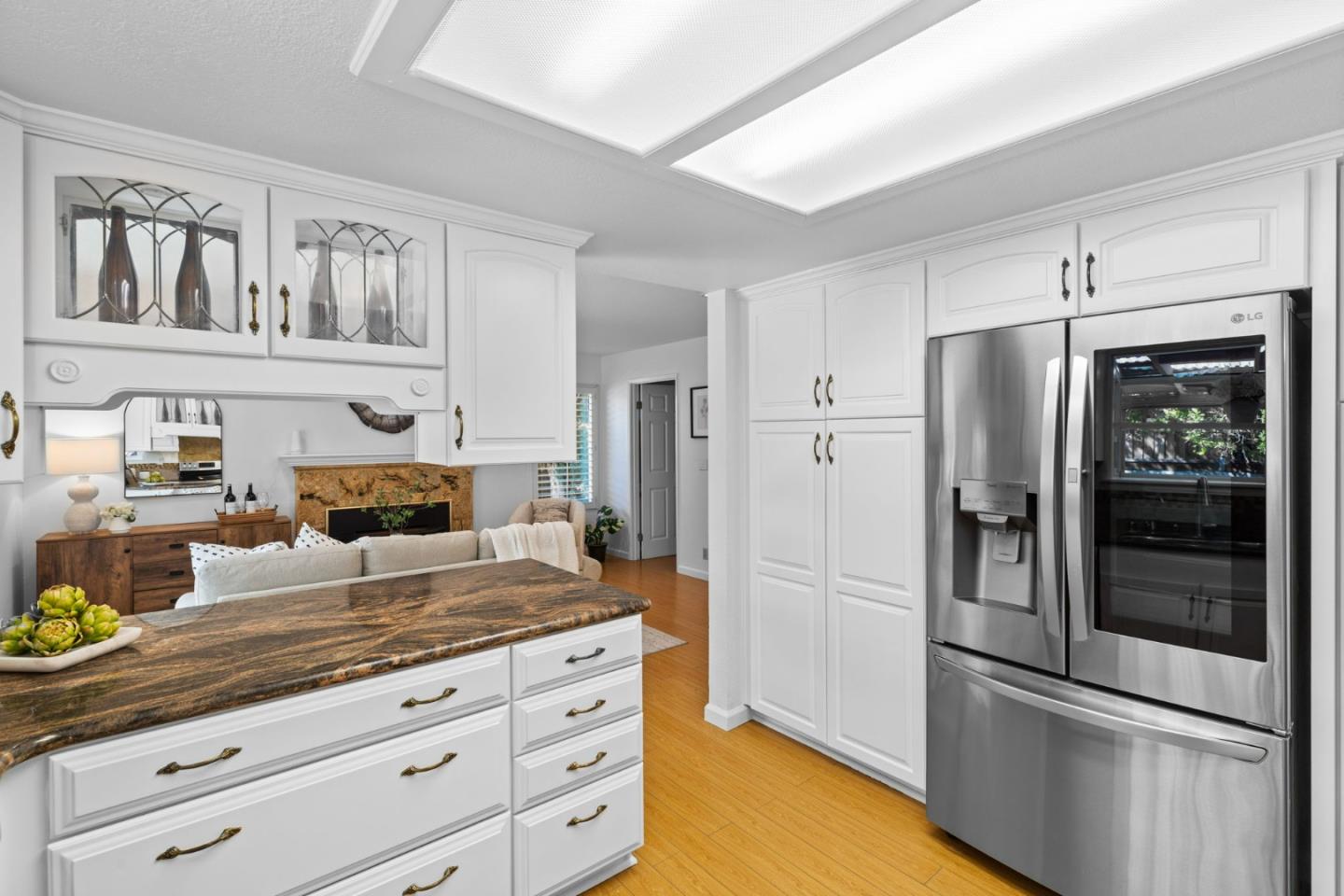 1386 Prada CT