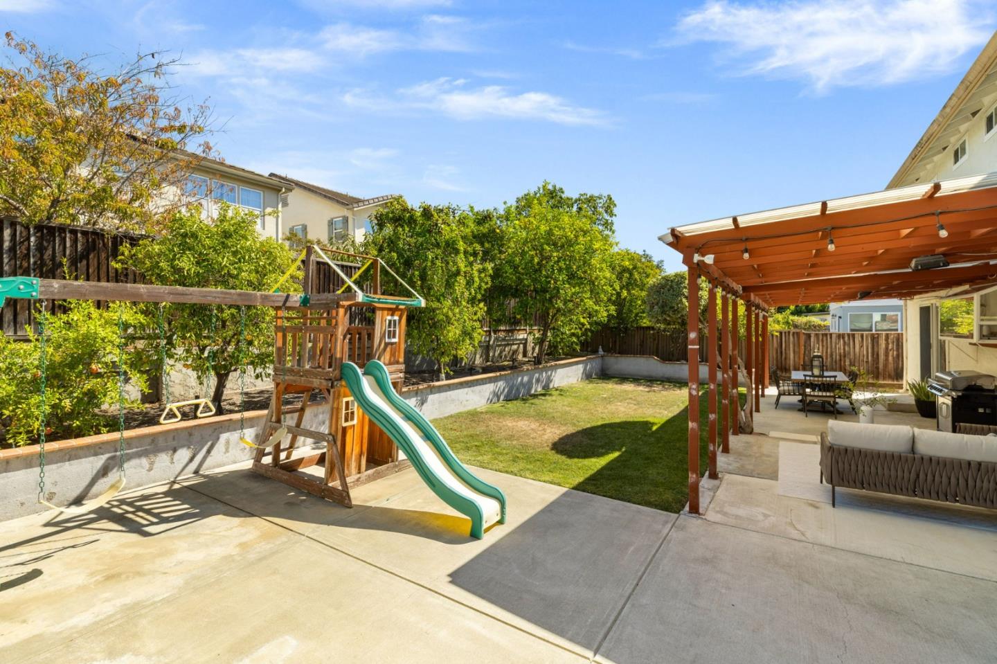 1386 Prada CT