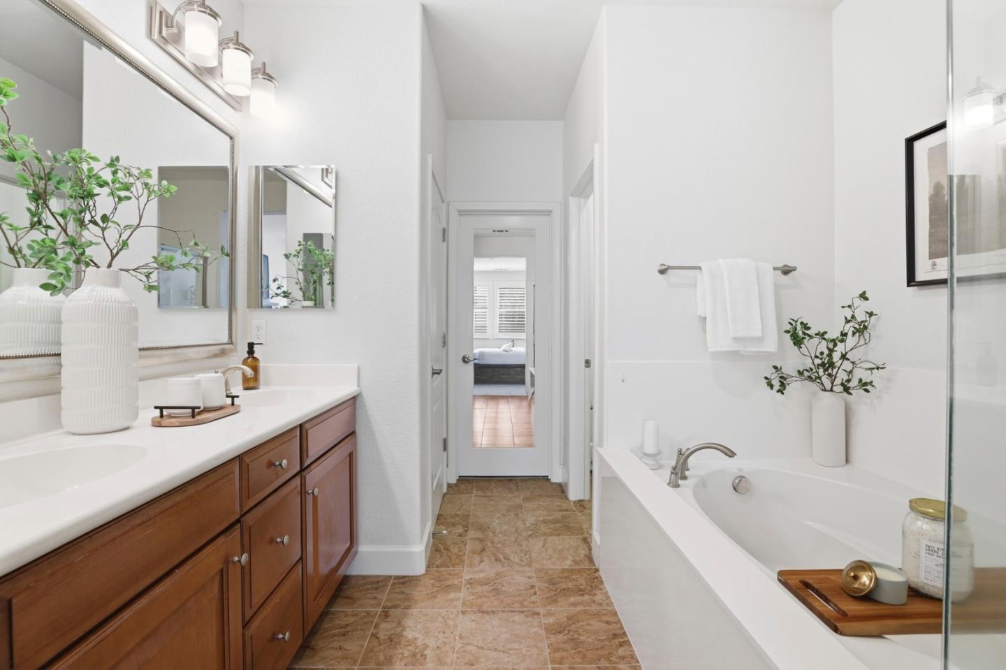 1701 Shore Place 5