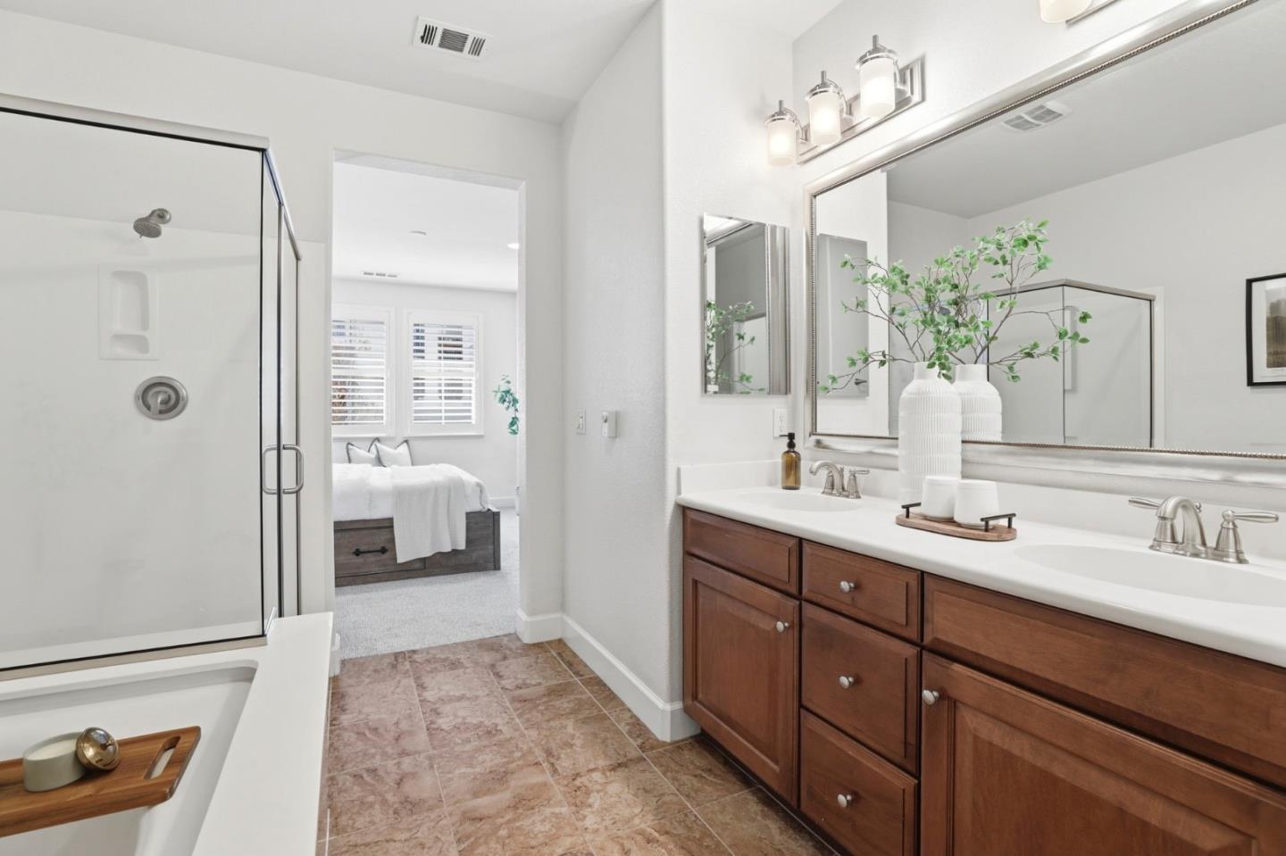1701 Shore Place 5