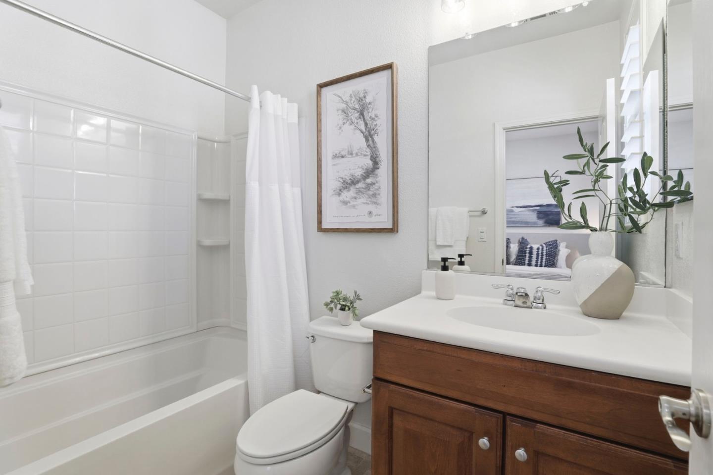 1701 Shore Place 5