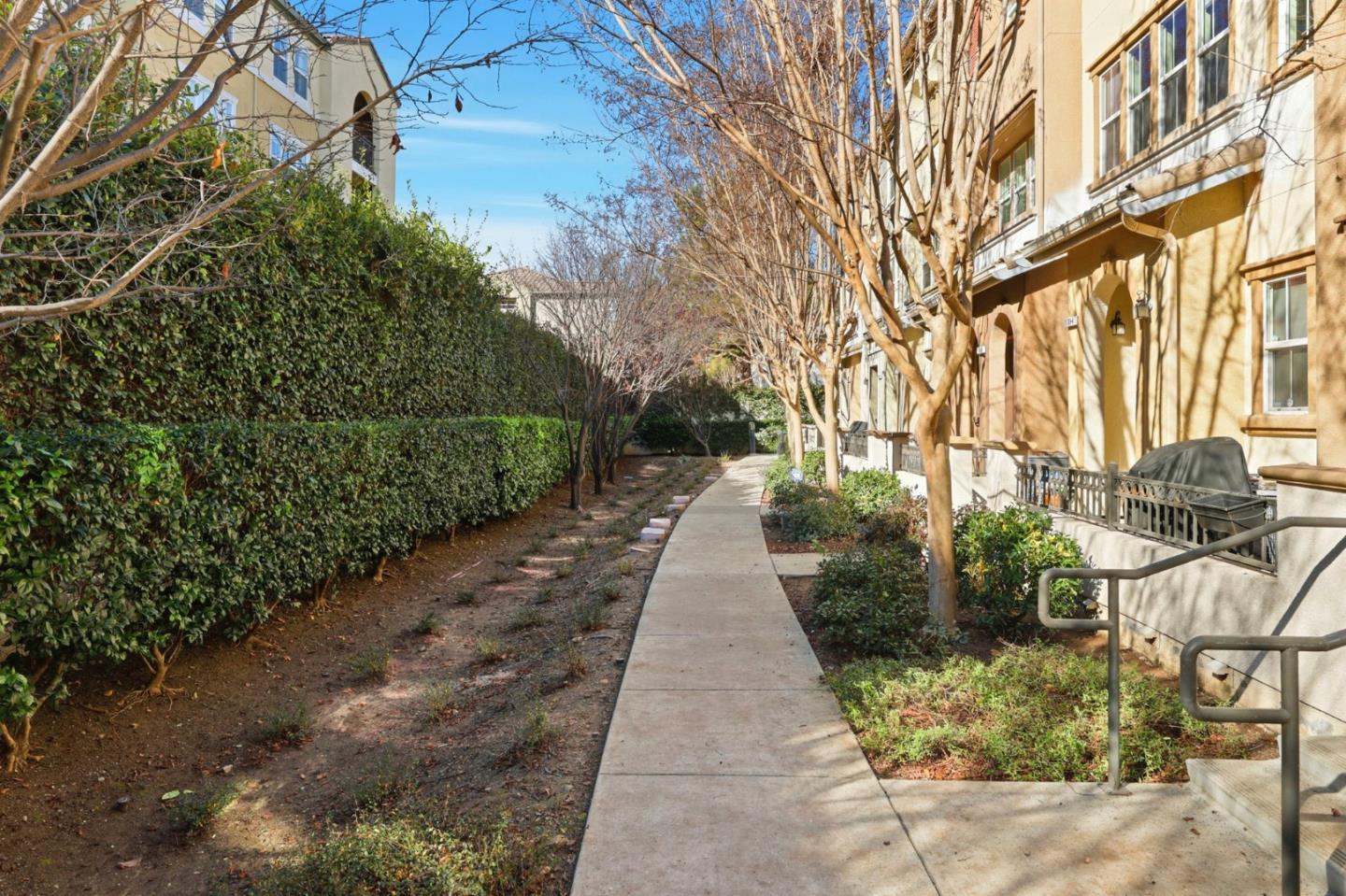 1701 Shore Place 5