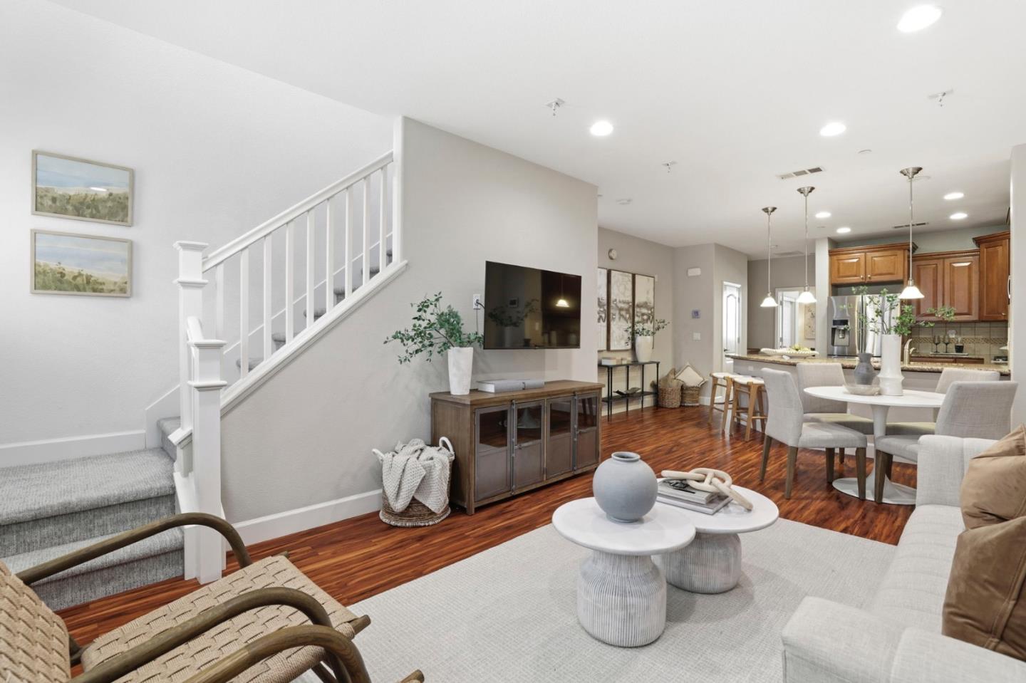 1701 Shore Place 5