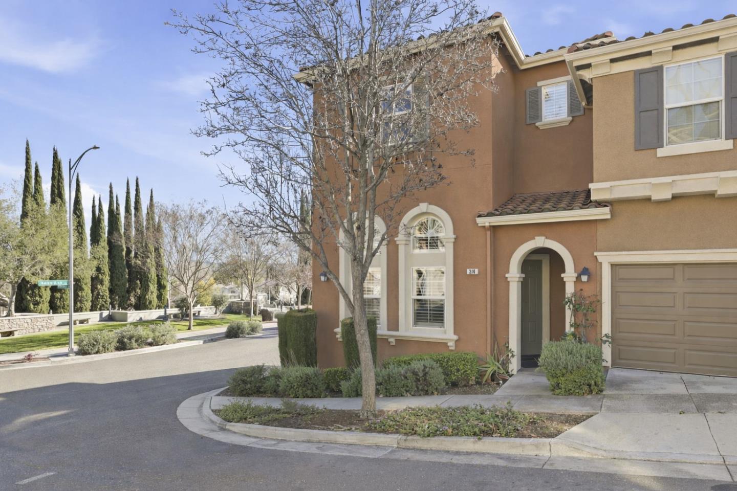 314 Mullinix Way