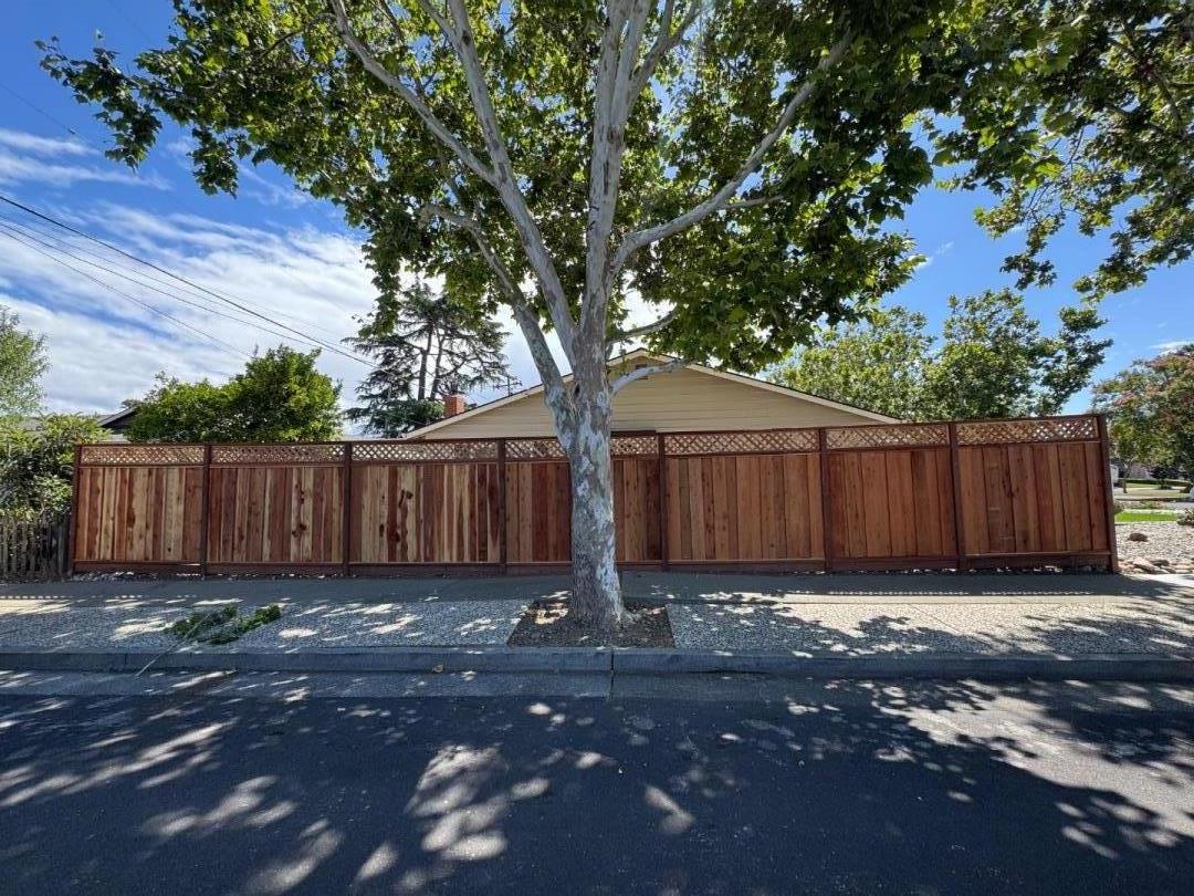 1375 Colleen Way
