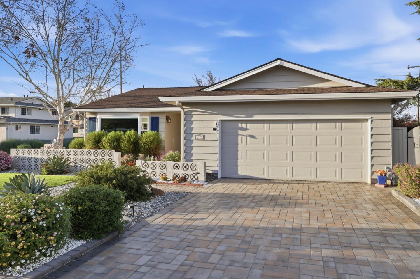 1375 Colleen Way