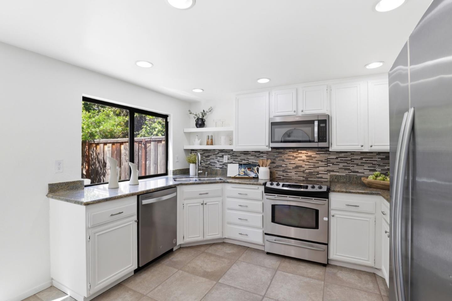 620 North Ahwanee Terrace