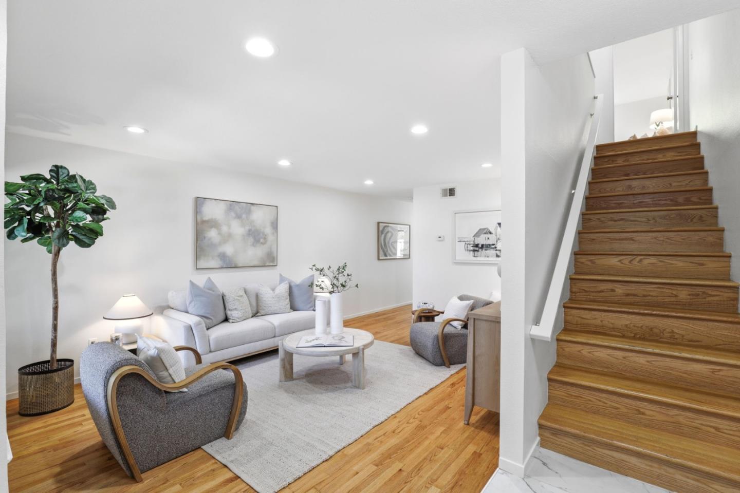 620 North Ahwanee Terrace