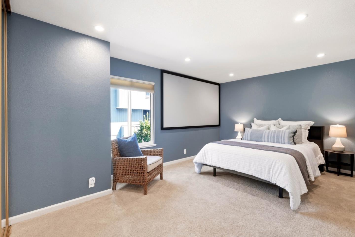 844 La Barbera DR