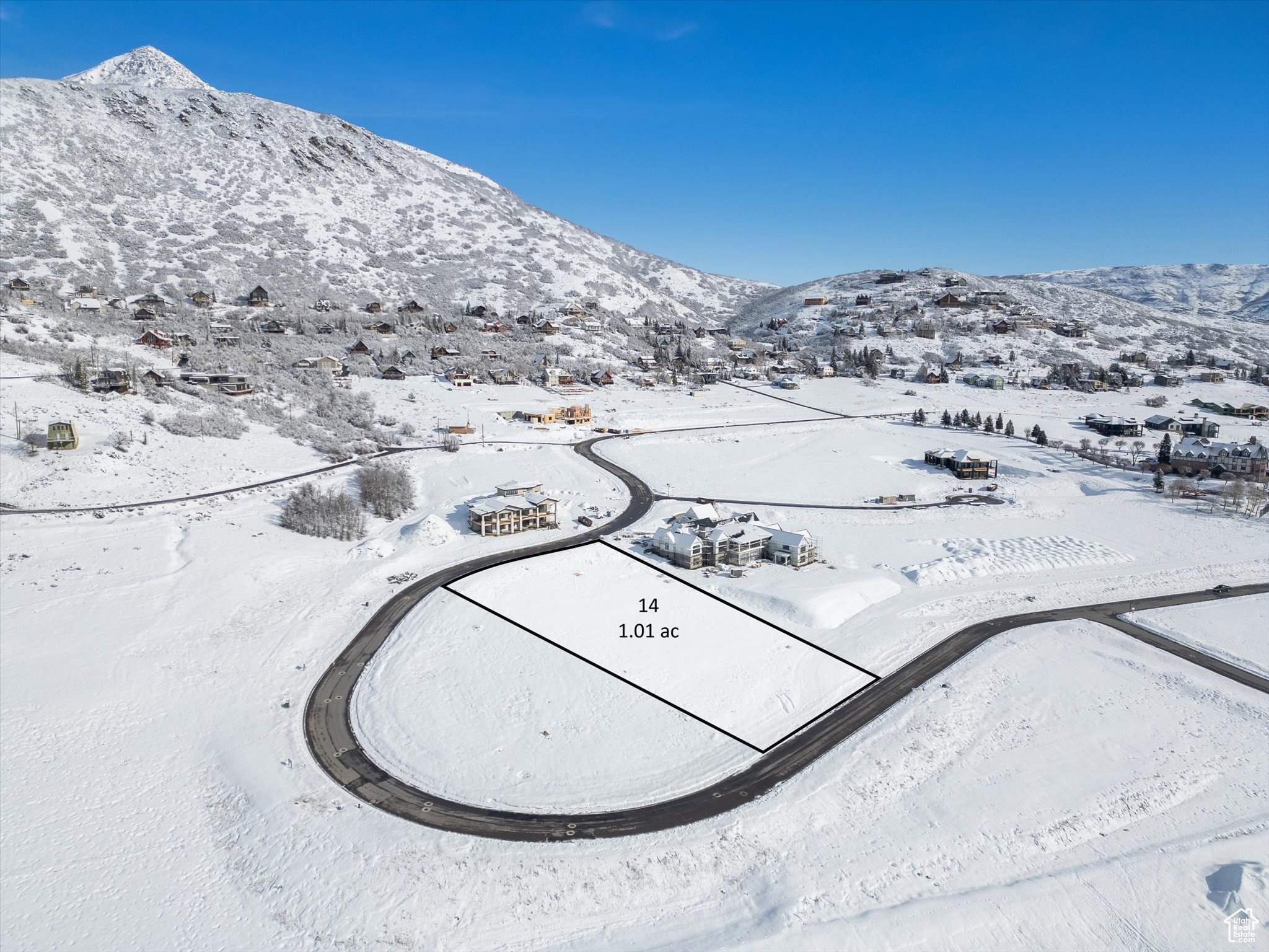 1652 N CAMBRIDGE DR Unit: 14