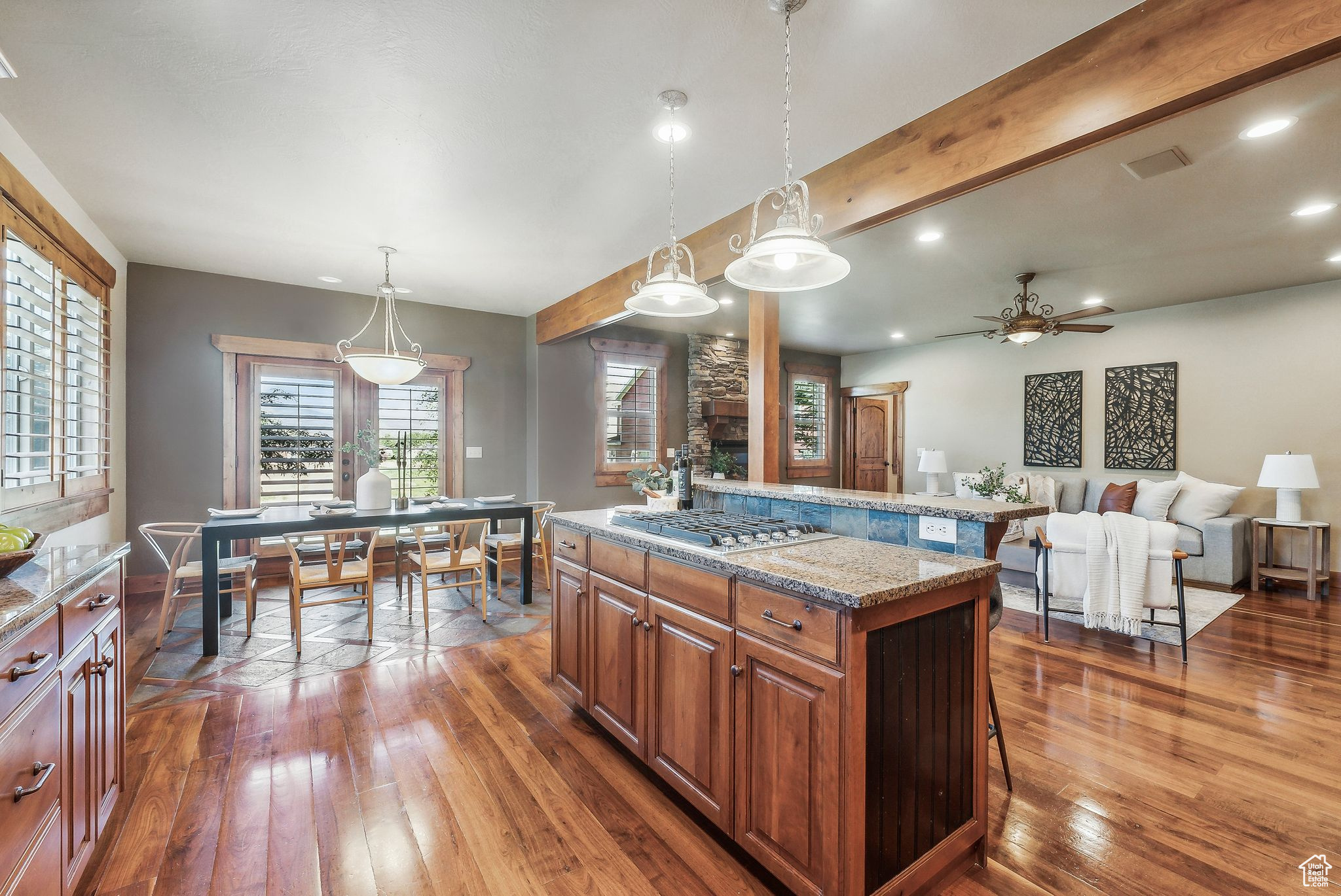 1176 N SPRINGER VIEW DR