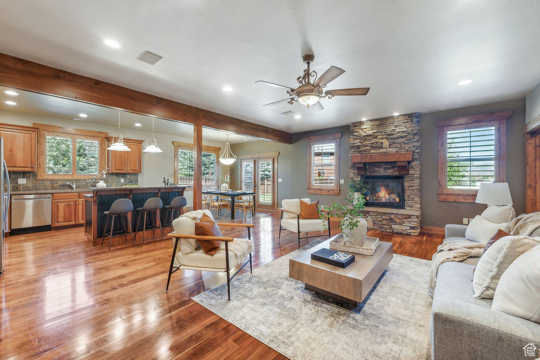 1176 N SPRINGER VIEW DR