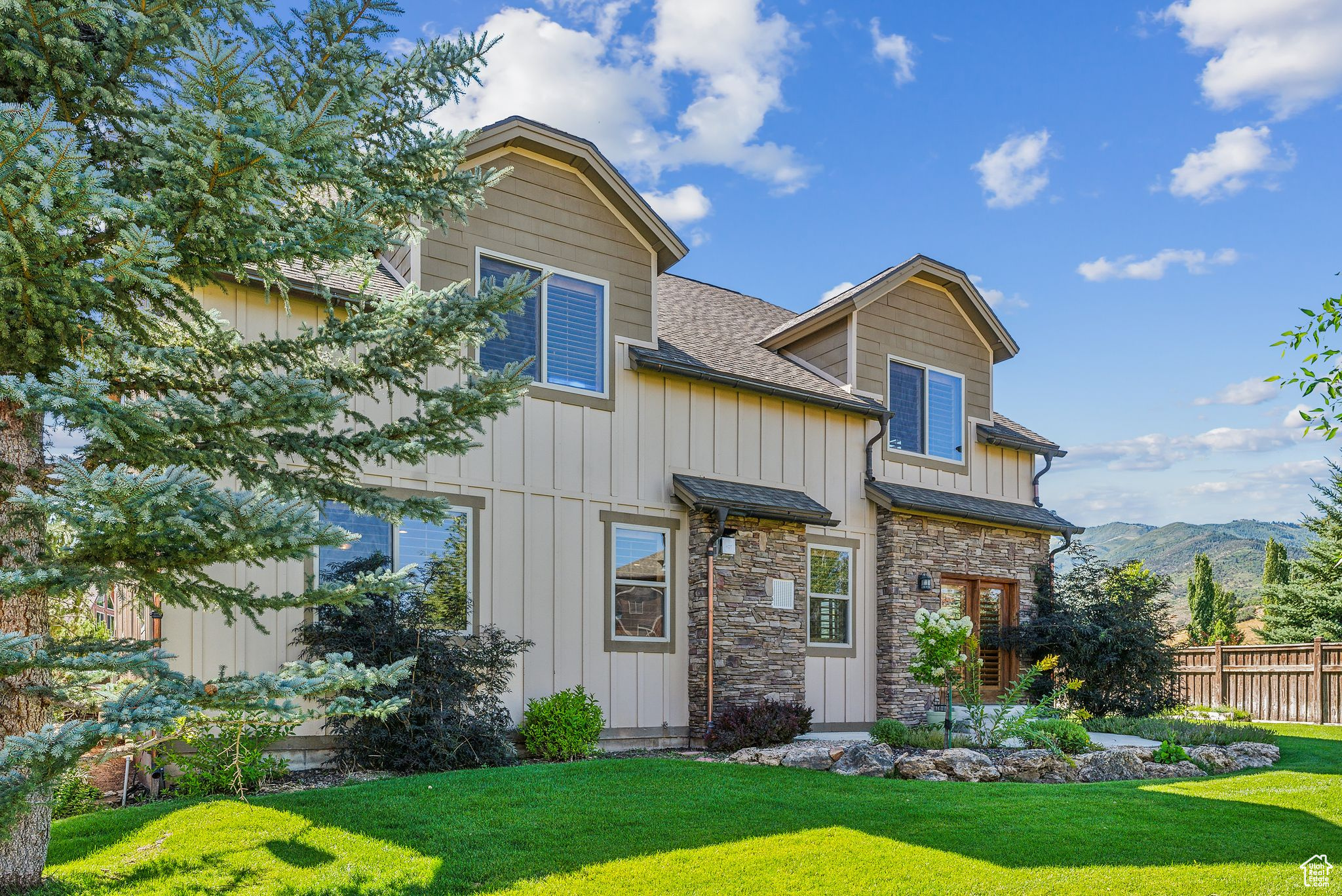 1176 N SPRINGER VIEW DR