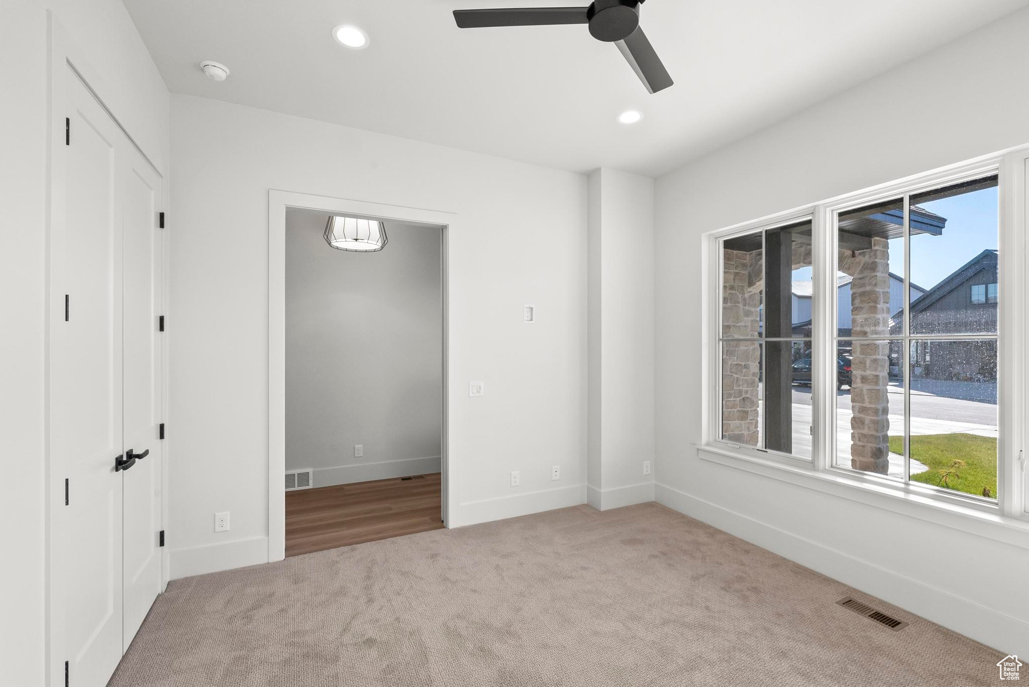 221 E ROCKWELL WAY