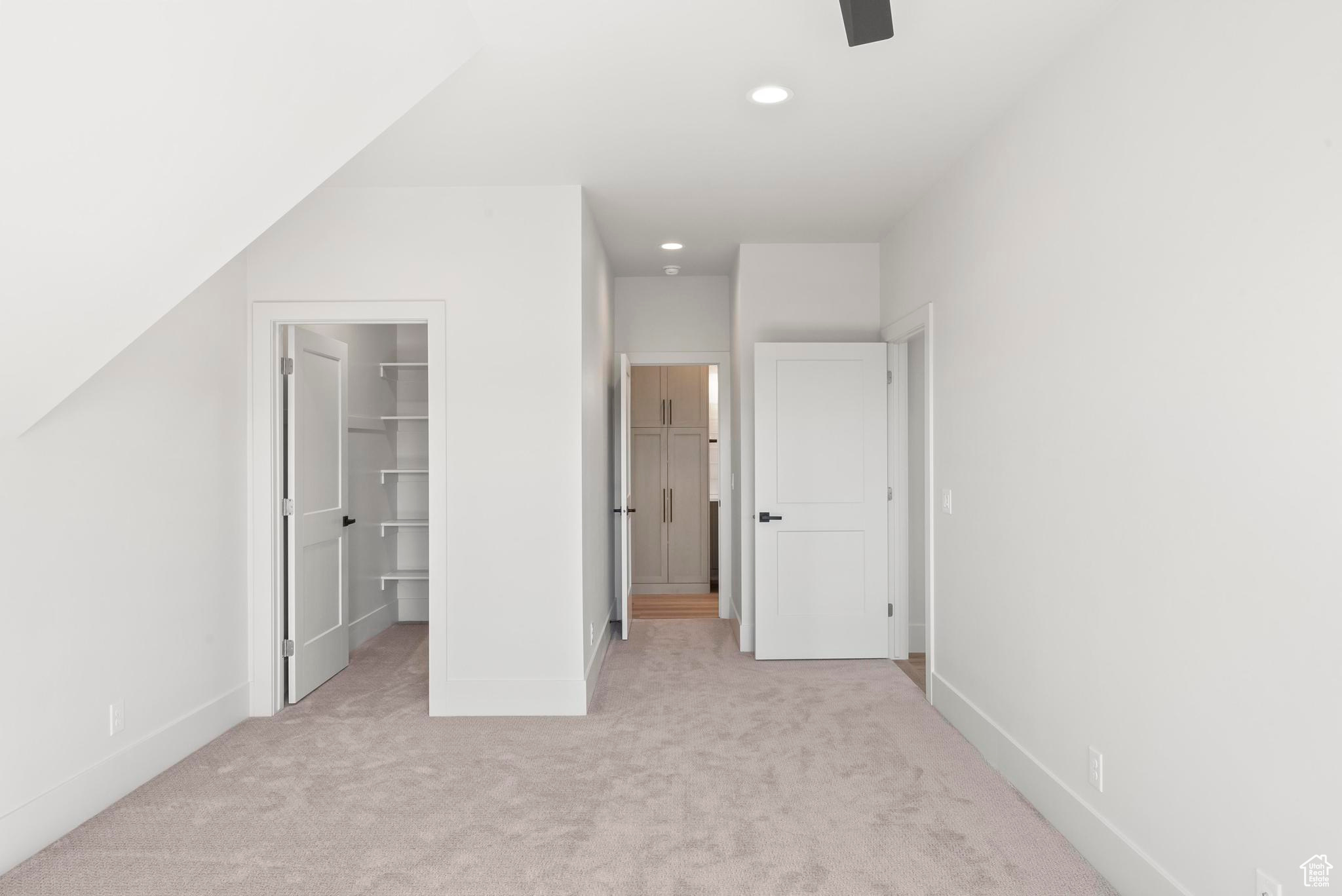 221 E ROCKWELL WAY