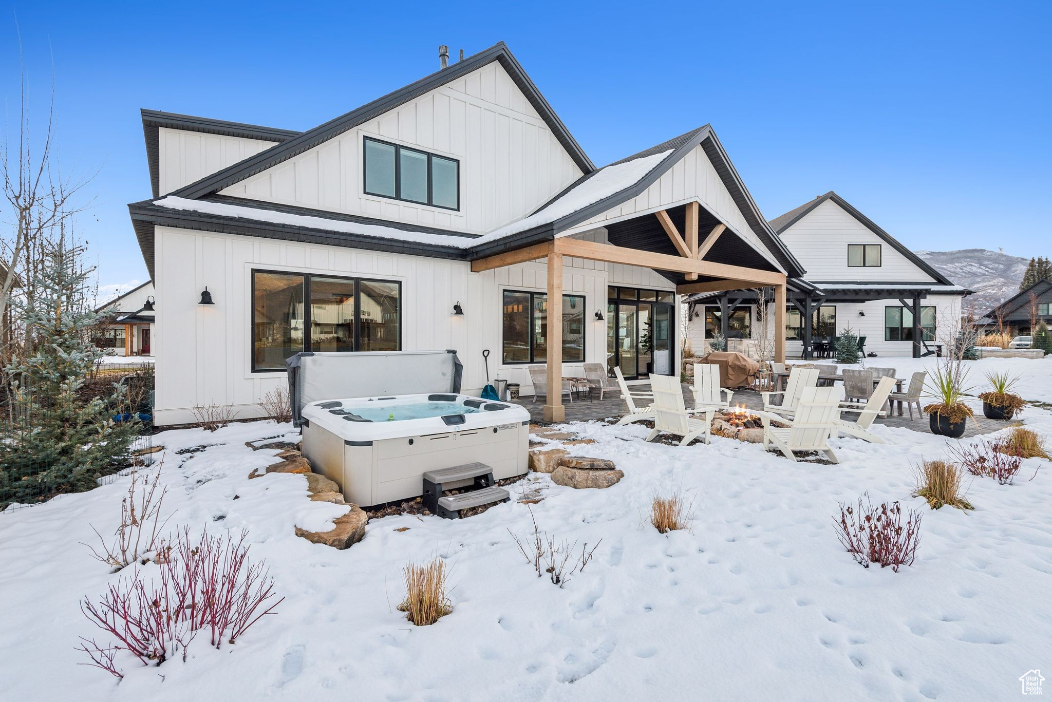 179 E ROCKWELL WAY
