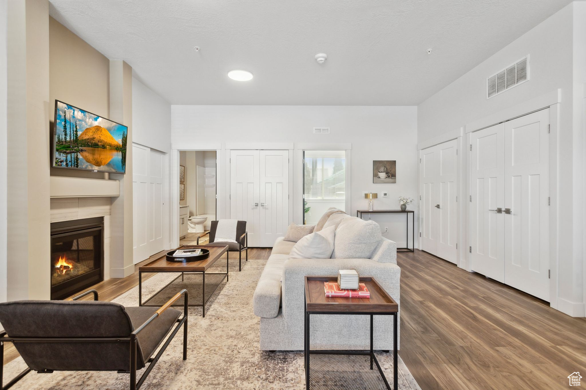 695 E MAIN ST #R-103