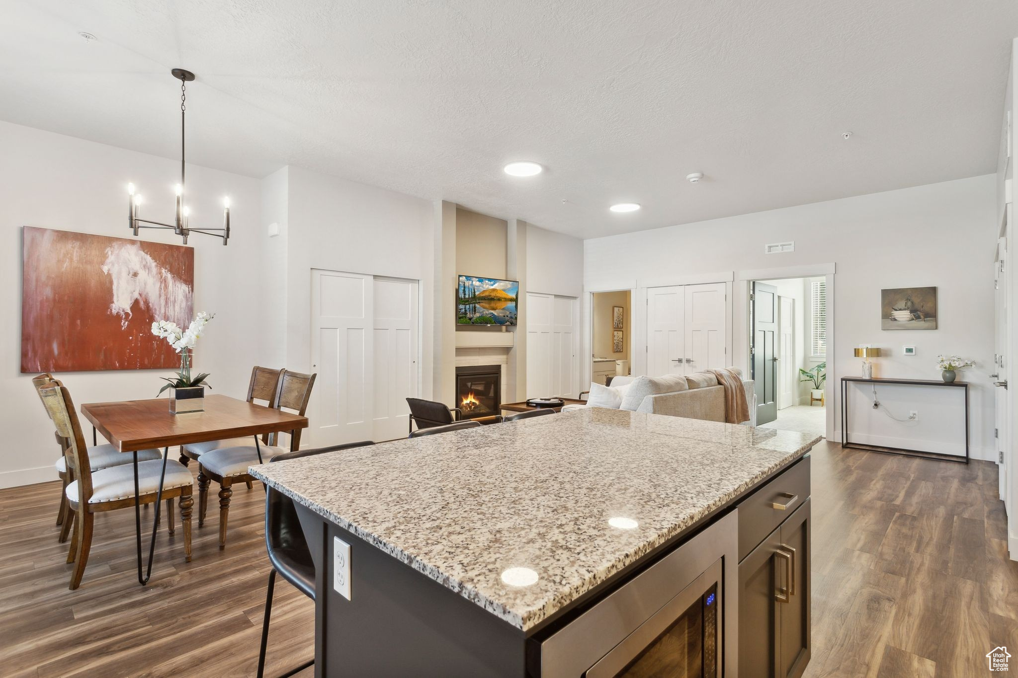 695 E MAIN ST #R-103