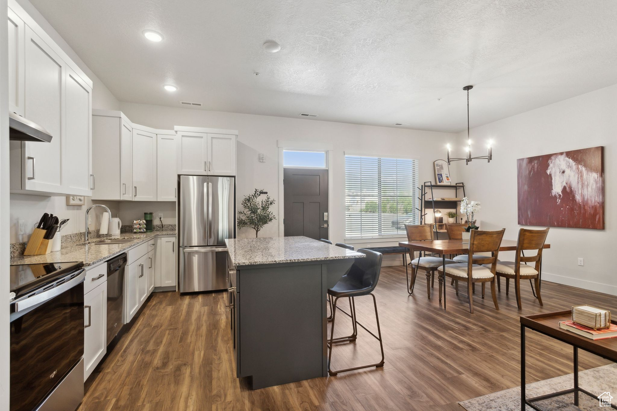 695 E MAIN ST #R-104