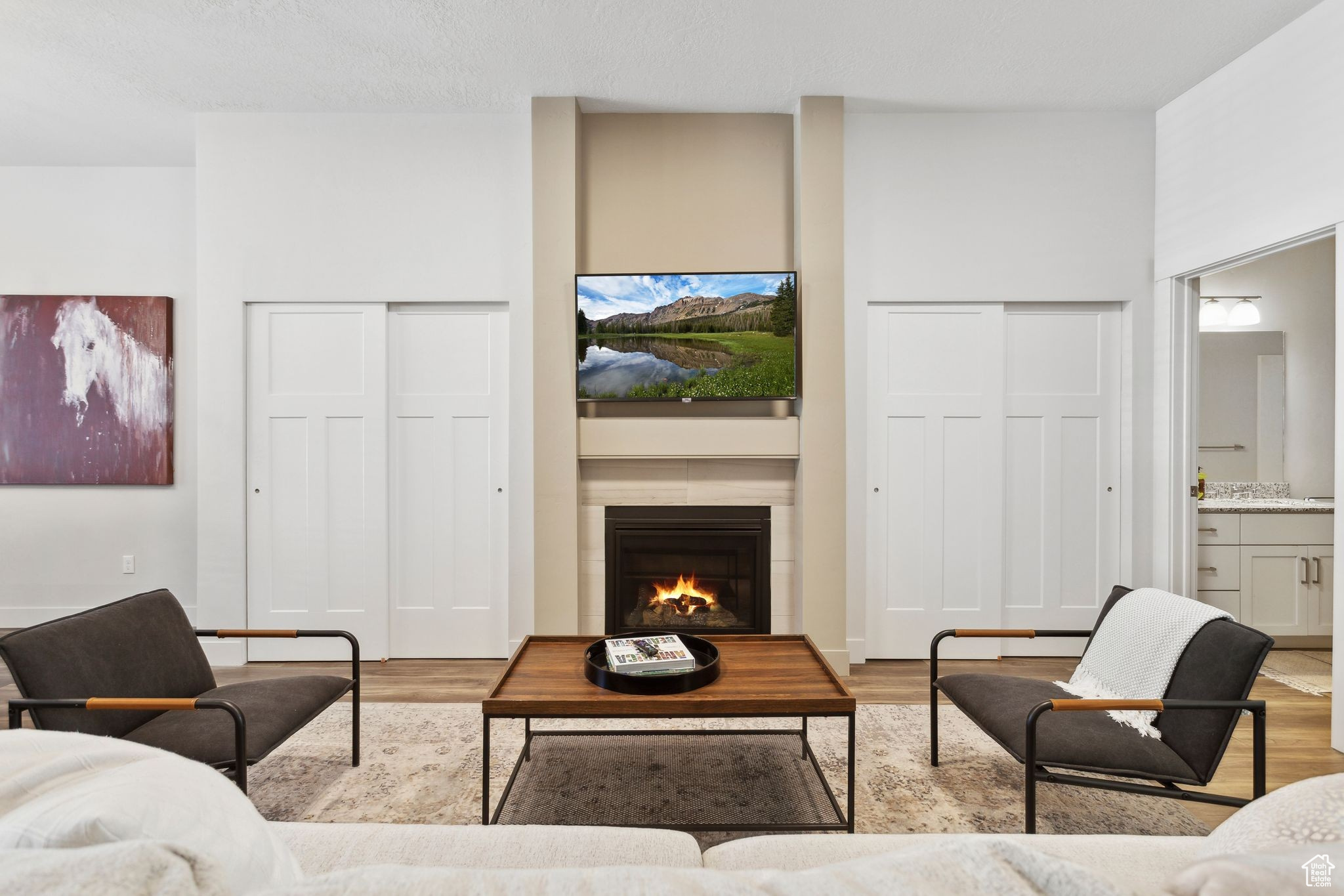 695 E MAIN ST #R-204